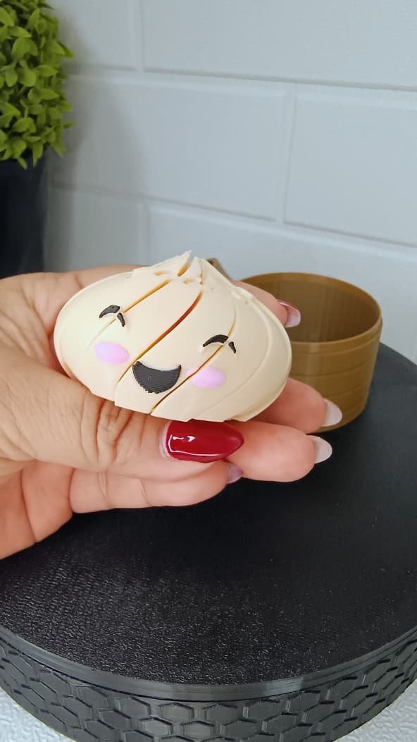 Dumpling Retorcido con Contenedor